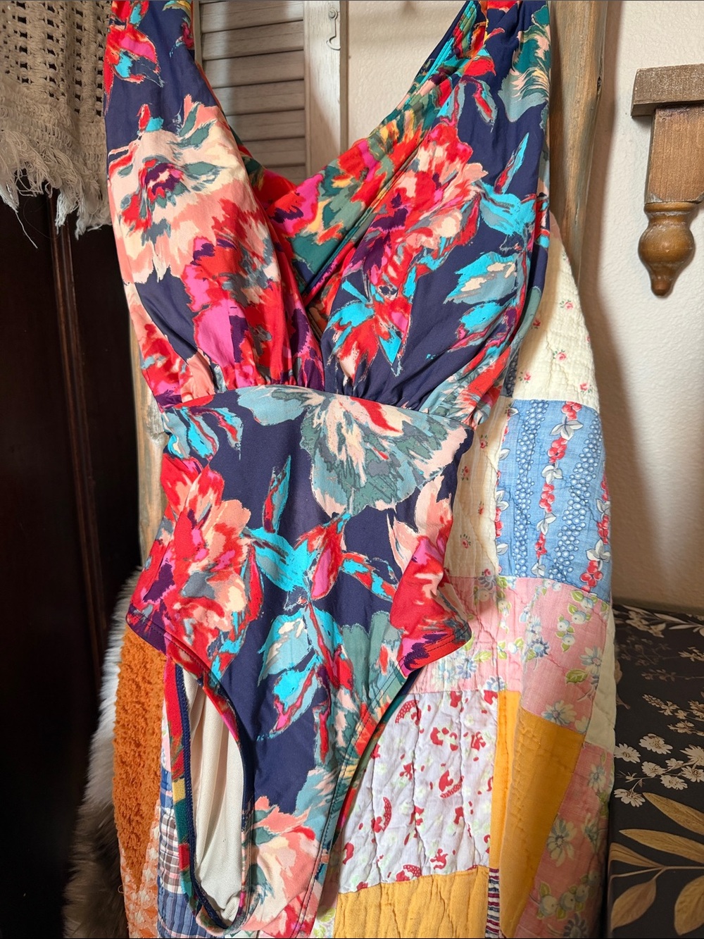 Floral V-Neck One-Piece Swimsuit - Navy Multi